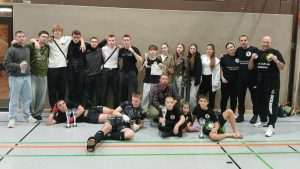 PHÖNIX CUP: Članovi Fight Cluba MK Wiesbaden osvojili 6 prvih i 2 druga mjesta u Pohlheimu Članovi Fight Cluba MK Wiesbaden / Foto: Fenix (SIM)