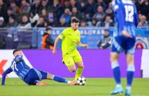 DINAMO PREGAZIO SLOVAN: Modra momčad u Bratislavi upisala veliku 4:1 pobjedu u Ligi prvaka Martin Baturina s loptom / Foto: Hina