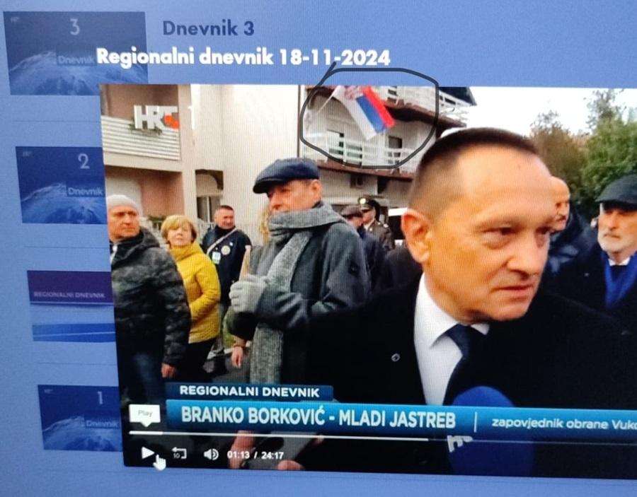 Srpska zastava na balkonu / Foto: Preslik HRT