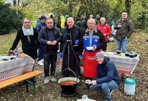 PRVA ČOBANIJADA U FRIEDRICHSHAFENU: Okupila ljubitelje hrvatske tradicije, dobre hrane i humanosti na Bodenskom jezeru Čobanijada u Friedrichshafenu/Foto: Fenix (Branislav Stanković)