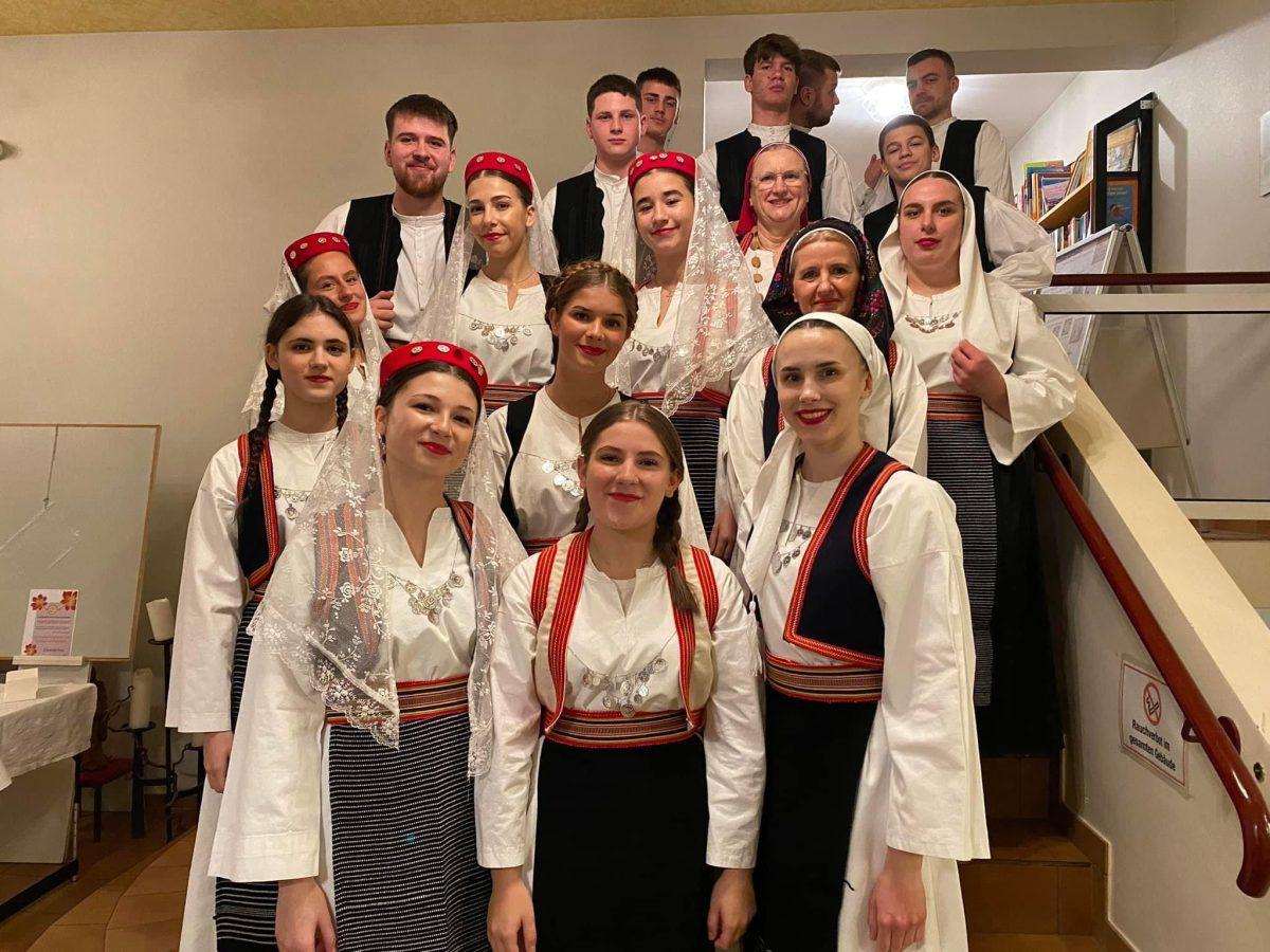 PROSLAVA MATICE HRVATSKE ZA RUHRSKO PODRUČJE: Okupio se velik broj Hrvata, bio je to spoj kulture, tradicije i zabave Folkloraši na proslavi Matice hrvatske za Ruhrsko područje / Foto: Fenix (MN)