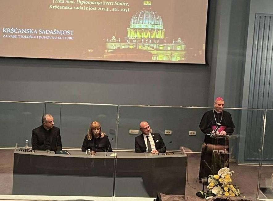 Na predstavljanju knjige mons. Nikole Eterovića u Zagrebu / Foto: Fenix (SIM)