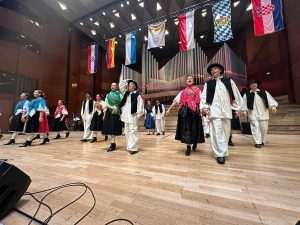 BAVARSKI PREMIJER NA HRVATSKOJ PROSLAVI: U Nürnbergu obilježena 70. godišnjica Hrvatske katoličke misije i 50 godina folklora