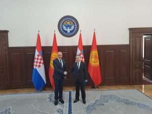 JAČANJE BILATERALNIH ODNOSA: Grlić Radman u višednevnom službenom posjetu srednjoazijskim državama Grlić Radman u višednevnom službenom posjetu srednjoazijskim državama / Foto: MVEP