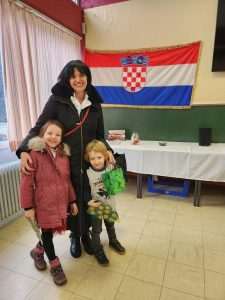 (FOTO) ODUŠEVLJENJE BOGATIM PROGRAMOM: U Saarbrückenu je održana božićna priredba Božićna priredba-Saarbrücken