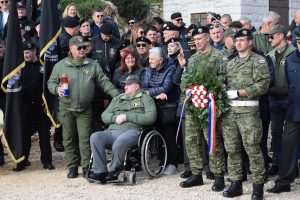 MINISTAR MEDVED U DUBROVNIKU: Zahvalnost hrabrim hrvatskim braniteljima koji su prije 33 godine obranili Srđ i Dubrovnik Dan dubrovackih branitelja / Foto: Hina