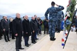 MINISTAR MEDVED U DUBROVNIKU: Zahvalnost hrabrim hrvatskim braniteljima koji su prije 33 godine obranili Srđ i Dubrovnik Dan dubrovackih branitelja / Foto: Hina