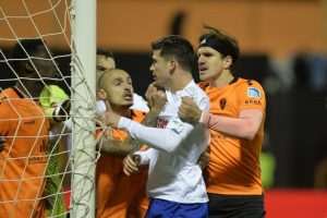 ŽESTOKA UTAKMICA U ŠIBENIKU: Hajduk uz igrača više slavio u Šibeniku s 2:1, Rijeka jesenski prvak Detalj s utakmice Šibenik - Hajduk / Foto: Hina
