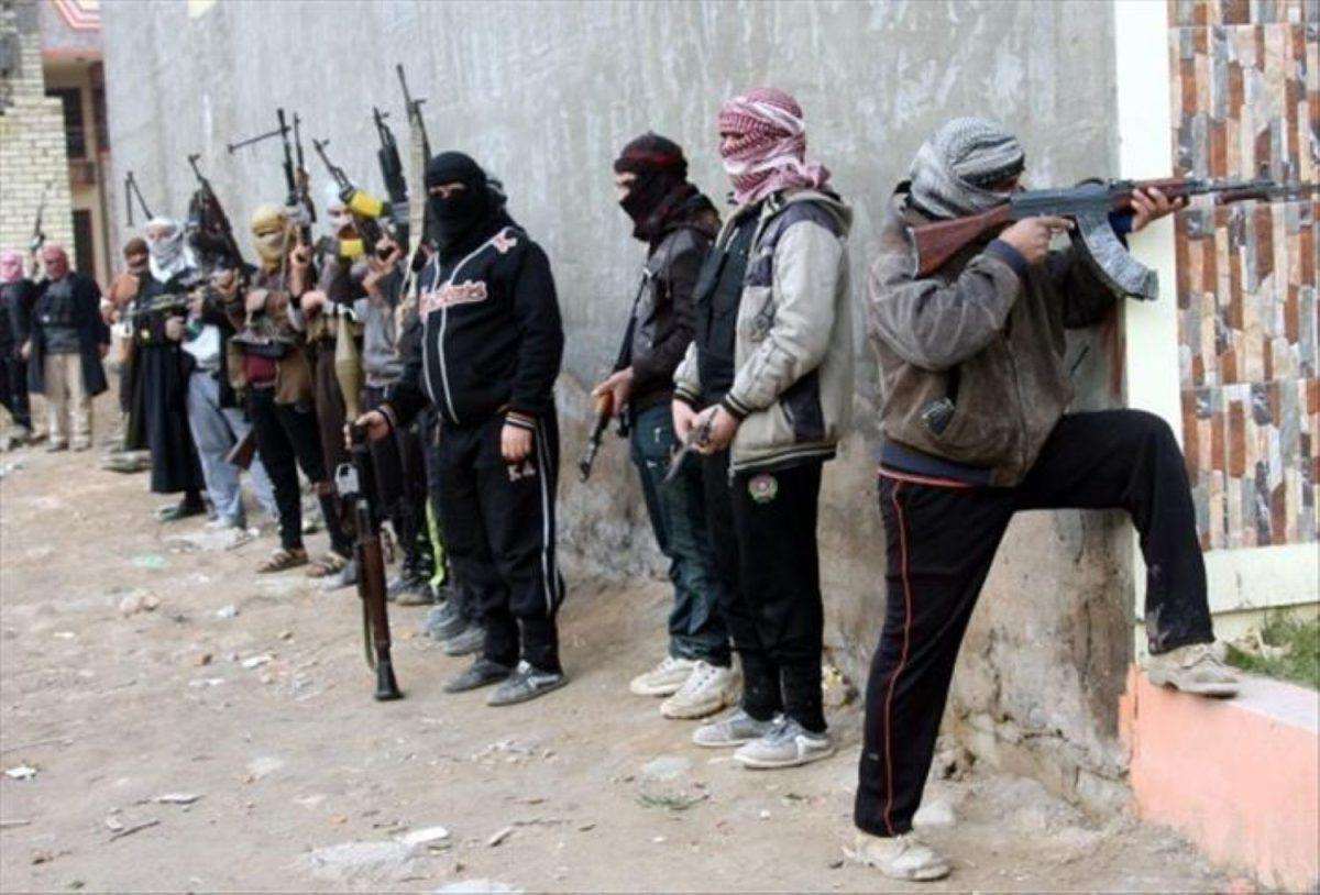 Naoružani pripadnici terorističke Islamske države (ILUSTRACIJA) / Foto: Anadolu