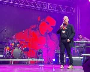 ZAKLADA ANA RUKAVINA: Tradicionalna humanitarna akcija i koncert 'Želim život' na Trgu bana Jelačića Igor Delač na pozornici tijekom koncerta "Želim život" /Foto: Fenix (Sandra Graf)