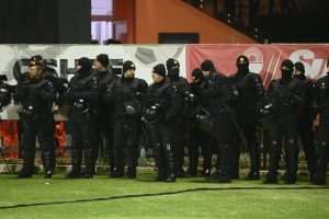 ŽESTOKA UTAKMICA U ŠIBENIKU: Hajduk uz igrača više slavio u Šibeniku s 2:1, Rijeka jesenski prvak ŽESTOKA UTAKMICA U ŠIBENIKU: Hajduk uz igrača više slavio u Šibeniku s 2:1, Rijeka jesenski prvak
