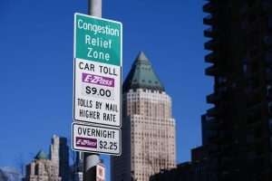 NEW YORK UVEO PROMETNE NAKNADE: Vozači koji ulaze u područja oko glavnih znamenitosti Manhattana moraju platiti dnevnu naknadu do 9 dolara New York uveo prometnu naknadu kako bi smanjili gužvu / Foto: Anadolu