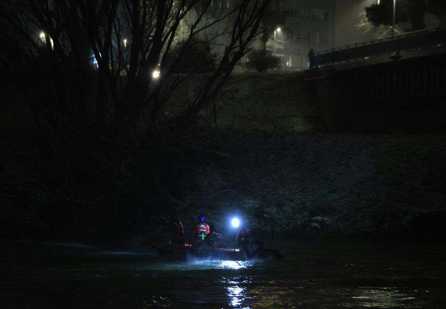Potraga za nestalim djetetom u Savi / Foto: Hina