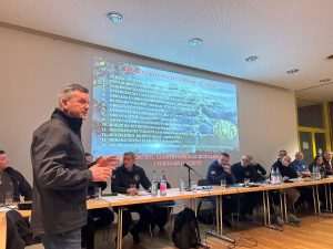 VEČER SJEĆANJA U FRANKFURTU: Na tribini „Ponosimo se onima koji su branili Hrvatsku“ svoja svjedočanstva kazivala 22 hrvatska branitelja VEČER SJEĆANJA U FRANKFURTU: Na tribini „Ponosimo se onima koji su branili Hrvatsku“ svoja svjedočanstva kazivala 22 hrvatska branitelja