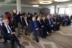 ZAGREB: Na konferenciji ZNAMEN-a Ivan Anušić izjavio "da nije međunarodne zajednice, sukob u BiH bi već eskalirao" Konferencija "Sigurnost u BiH - temelj mira i sigurnosti" / Foto: Hina