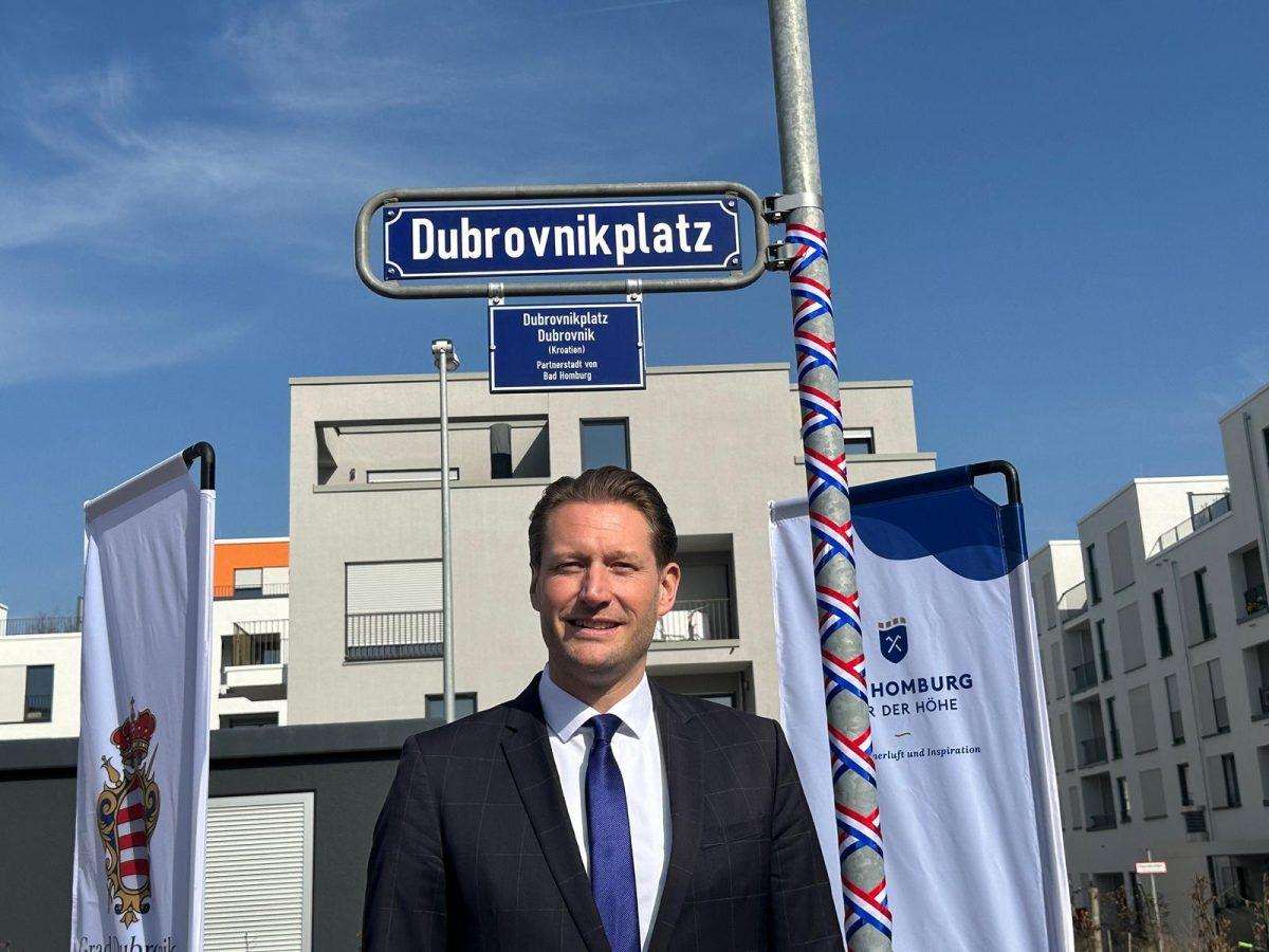 SVEČANO OTVOREN: „DUBROVNIKPLATZ“ U BAD HOMBURGU: Trajno svjedočanstvo prijateljstva dvaju gradova Otvaranje Dubrovačkog trg u Bad Homburgu / Foto: Fenix (SIM)