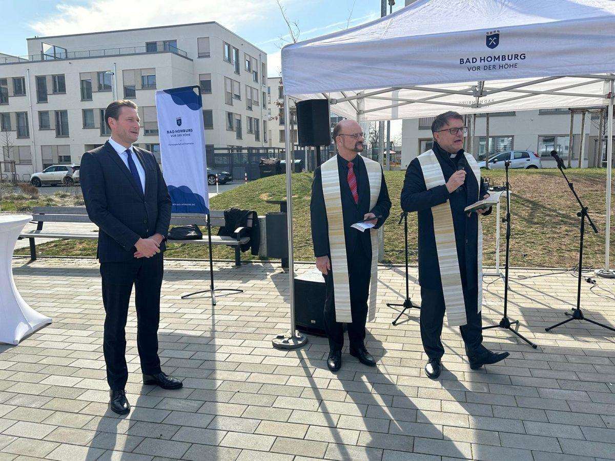 SVEČANO OTVOREN: „DUBROVNIKPLATZ“ U BAD HOMBURGU: Trajno svjedočanstvo prijateljstva dvaju gradova SVEČANO OTVOREN: „DUBROVNIKPLATZ“ U BAD HOMBURGU: Trajno svjedočanstvo prijateljstva dvaju gradova