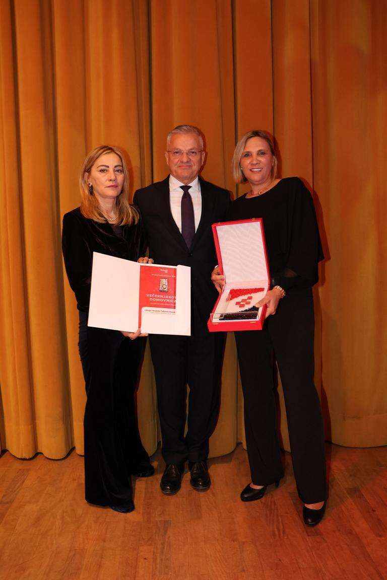 „VEČERNJAKOVA DOMOVNICA“ NEMA GRANICA- Dobitnici poručuju: Gdje god stignemo, pričamo o našoj Hrvatskoj! Večernjakova domovnica 2025. / Foto: Fenix (Jelena Trieb)