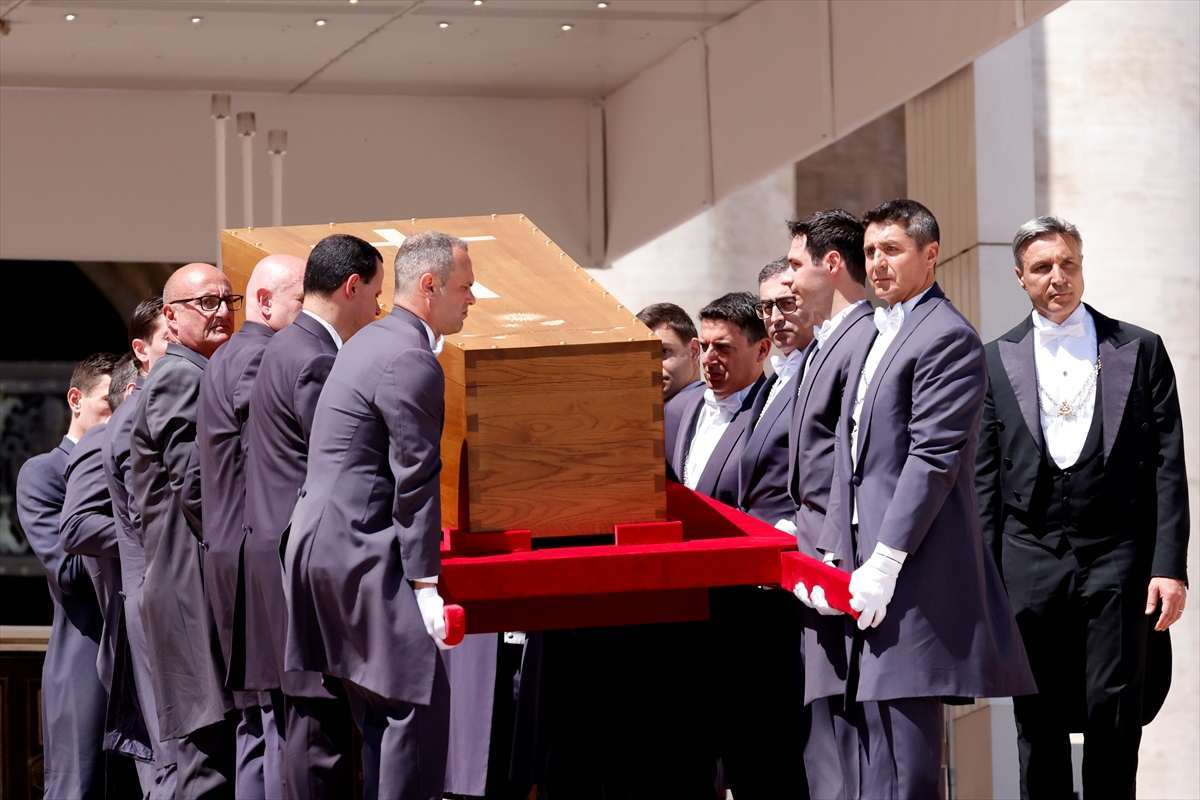 Papin sprovod/ Foto: Anadolu
