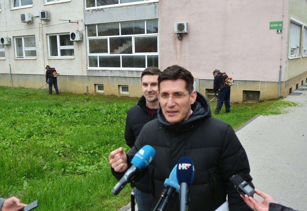 Konferencija za medije Zvonimira Troskota u Karlovcu / Foto: Hina
