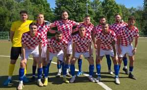 POBJEDA NAKON 6 KOLA: Croatia Frankfurt u derbiju začelja s 2:1 savladala Viktoria Preußen, Croatia II trećom uzastopnom pobjedom izbila na vrh ljestvice Prva momčad Croatije Frankfurt / Foto: Fenix (Daniel Pleša)