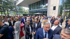 IMOĆANI ODUŠEVILI BROJNE UZVANIKE: U Berlinu održana proslava Dana državnosti i Dana oružanih snaga RH IMOĆANI ODUŠEVILI BROJNE UZVANIKE: U Berlinu održana proslava Dana državnosti i Dana oružanih snaga RH