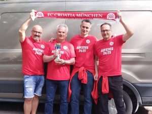 USPJEH HRVATA IZ MÜNCHENA: Druga momčad Croatije München postala prvak B-Klasse USPJEH HRVATA IZ MÜNCHENA: Druga momčad Croatije München postala prvak B-Klasse