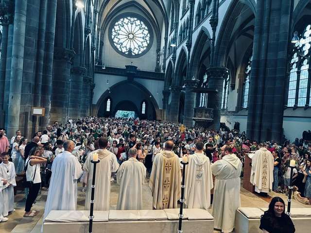 (FOTO) ANTUNOVO U MÜNCHENU: o. Frano Prcela potaknuo vjernike na obnovu nade i povjerenja u svakodnevnom životu Antunovo u Münchenu / Foto: Fenix (Dr. Andrej Brkić)