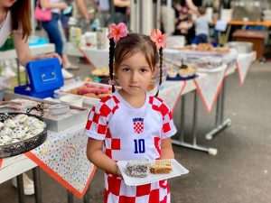 ZAJEDNIŠTVO JAČE OD KIŠE: U Heusenstammu održani 11. sportski susreti hrvatske nastave Hessen 11. sportski susreti hrvatske nastave Hessen / Foto: Hrvatska nastava Hessen