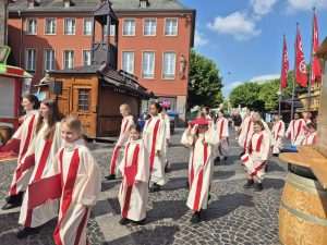 HRVATI S NIJEMCIMA NA BLAGDAN TIJELOVA: Blagdan Tijelova u Mainzu se slavi od davne 1283. godine HRVATI S NIJEMCIMA NA BLAGDAN TIJELOVA: Blagdan Tijelova u Mainzu se slavi od davne 1283. godine