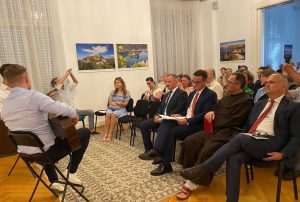 U POVODU 1100. OBLJETNICE HRVATSKOG KRALJEVSTVA: U Berlinu održana kulturna večer "To je moja zemlja - hrvatska prošlost, baština budućnosti" Kulturna večer u Berlinu/ Foto: Fenix (VRHB)