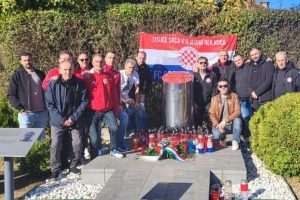 MÜNCHEN / VUKOVAR: Veterani Croatije München nastupili u Vukovaru na memorijalnom turniru „Blago Zadro“  