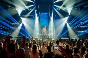 DOMOLJUBNI SPEKTAKL U ARENI ZAGREB: Čak 146 glazbenika zapjevalo najveće hitove hrvatske glazbe uz tisuću zastava Koncert "Domu mom"/ Foto: Jurica Cvitanić/Premier Media Group
