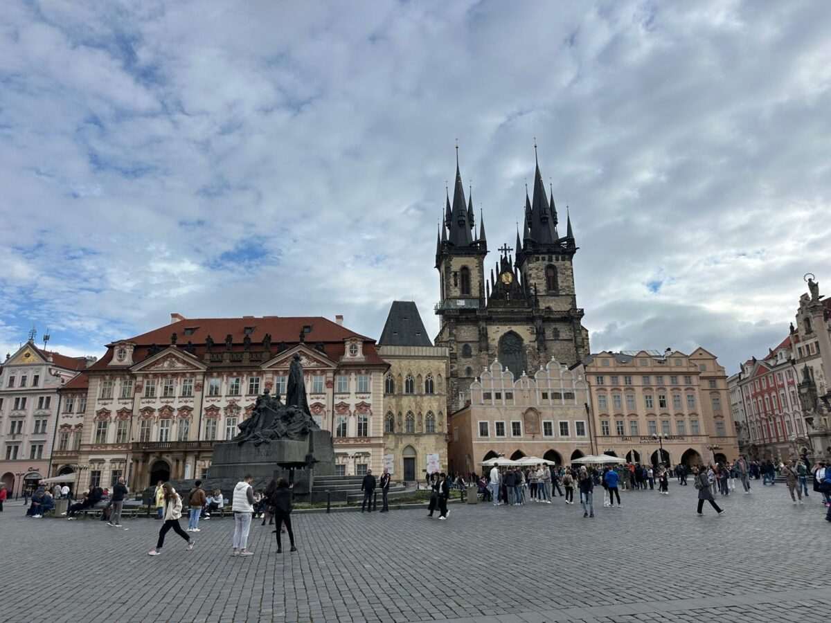 Prag (Ilustracija) / Foto: Fenix (SIM)