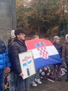 DAN SJEĆANJA: Učitelji hrvatske nastave u Hamburgu organizirali okupljanje u spomen na sve poginule i nestale hrvatske branitelje