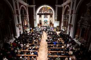 BOŽIĆNI KONCERT U BAZILICI ČUDOTVORNE GOSPE SINJSKE: Ansambl LADO priredio najljepši božićni poklon u iščekivanja najradosnijeg katoličkog blagdana Božića BOŽIĆNI KONCERT U BAZILICI ČUDOTVORNE GOSPE SINJSKE: Ansambl LADO priredio najljepši božićni poklon u iščekivanja najradosnijeg katoličkog blagdana Božića