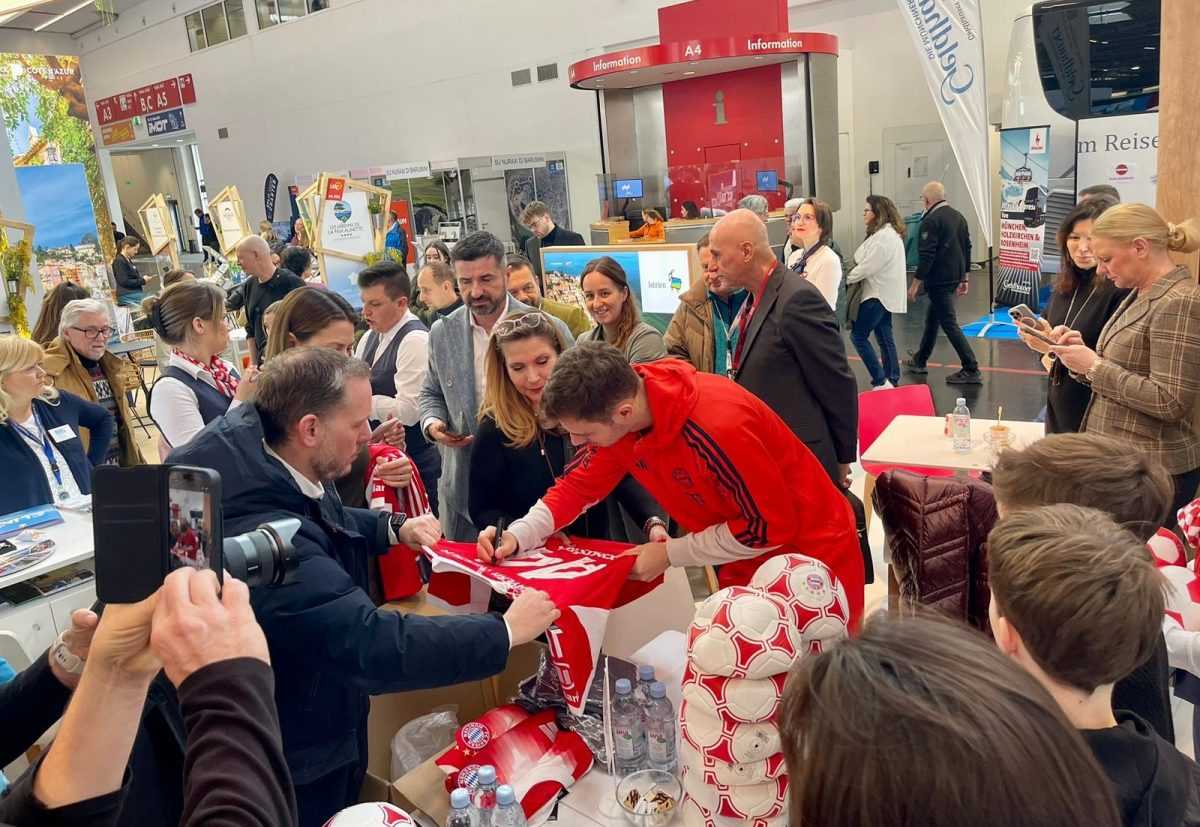 Josip Stanišić na hrvatskom štandu / Foto: HTZ