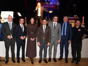 KAJKAVSKA VEČER 2026. U REMSECKU: Oko 400 gostiju na zabavi humanitarne udruge kajkavskih iseljenika KAJKAVSKA VEČER 2026. U REMSECKU: Oko 400 gostiju na zabavi humanitarne udruge kajkavskih iseljenika