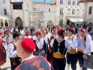 SRIJEDA U DUBROVNIKU: Mnogi su se pitali što to rade članovi Linđa SRIJEDA U DUBROVNIKU: Mnogi su se pitali što to rade članovi Linđa