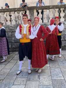 SRIJEDA U DUBROVNIKU: Mnogi su se pitali što to rade članovi Linđa SRIJEDA U DUBROVNIKU: Mnogi su se pitali što to rade članovi Linđa