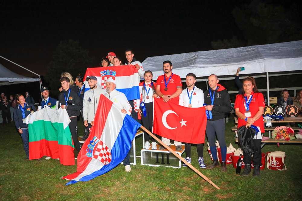 Balkansko prvenstvo Barban_Ekipno seniori_zlato Hrvatska / Foto: Goran Šebelic