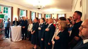 TRODNEVNO SLAVLJE U HAMBURGU: Dan državnosti u organizaciji Generalnog konzulata svečano proslavljen u vili Stavenhagenhaus TRODNEVNO SLAVLJE U HAMBURGU: Dan državnosti u organizaciji Generalnog konzulata svečano proslavljen u vili Stavenhagenhaus