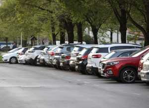 automobili parking
