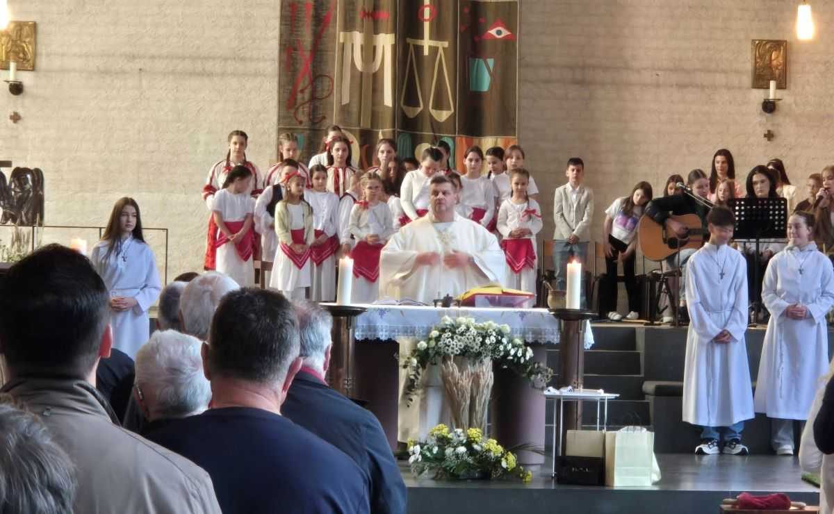 Sveta misa u HKŽ Wiesbaden / Foto: Fenix (MD)