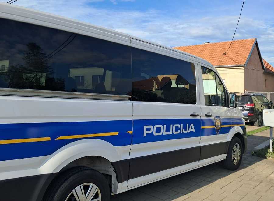 Policija / Foto: Hina