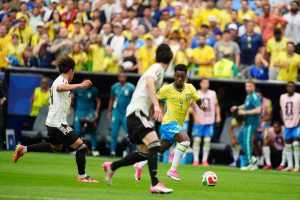 LUDNICA U HOUSTONU: Brazil nakon dramatičnog preokreta i gola u 95. minuti slomio Japan za prolaz među 16 najboljih LUDNICA U HOUSTONU: Brazil nakon dramatičnog preokreta i gola u 95. minuti slomio Japan za prolaz među 16 najboljih