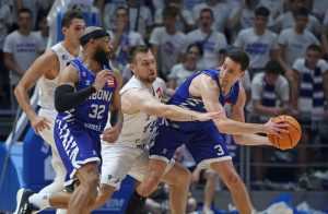 SLAVLJE I TUGA NA VIŠNJIKU: Cibona pred 9.000 navijača u Zadru osvojila 21. naslov prvaka Hrvatske