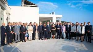 VODSTVO DVAJU HDZ-a U DUBROVNIKU: Zajednička potpora europskim integracijama BiH i ustavnoj ravnopravnosti Hrvata VODSTVO DVAJU HDZ-a U DUBROVNIKU: Zajednička potpora europskim integracijama BiH i ustavnoj ravnopravnosti Hrvata