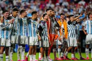 ARGENTINA PREGAZILA ALŽIR: Messi s 3 pogotka ispisao povijest