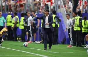 SLAVLJE ENGLEZA: Vatreni pali u drugom poluvremenu, Livaković spašavao od većeg poraza SLAVLJE ENGLEZA: Vatreni pali u drugom poluvremenu, Livaković spašavao od većeg poraza